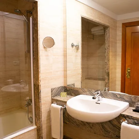 Hotel Sercotel Ciudad De 4*