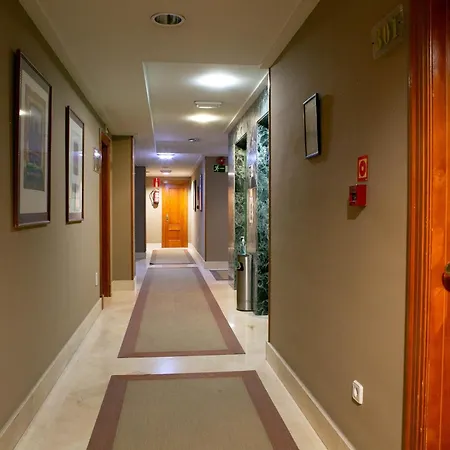 Отель Sercotel Ciudad De 4*